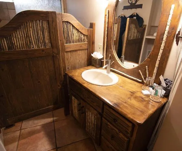 The At Thunder Mountain Couette-café 4*